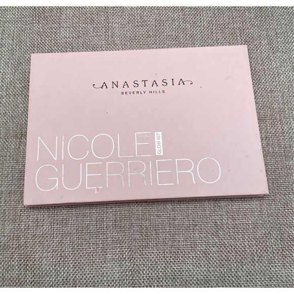 Anastasia Beverly Hills Nicole Guerriero Glow Kit  Beauty Makeup Pallet - Picture 1 of 5